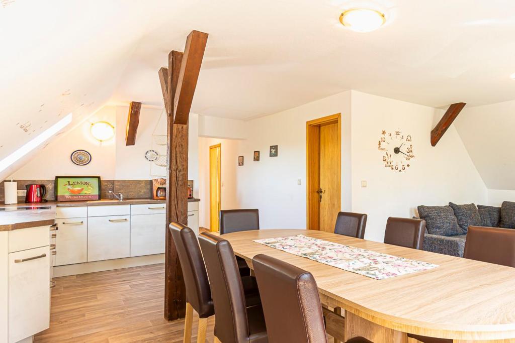 Ferienwohnung Am Walnussbaum Parchtitz Buitenkant foto